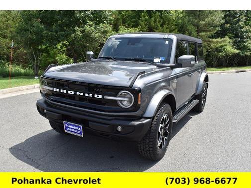 Carbonized Gray Metallic 2024 Ford Bronco Outer Banks