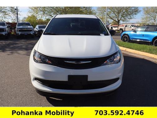 Bright White Clearcoat 2025 Chrysler Voyager LX