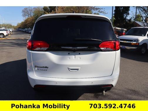 Bright White Clearcoat 2025 Chrysler Voyager LX