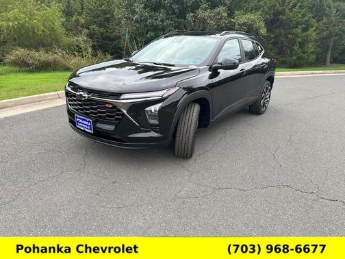 Mosaic Black Metallic 2026 Chevrolet Trax 2RS