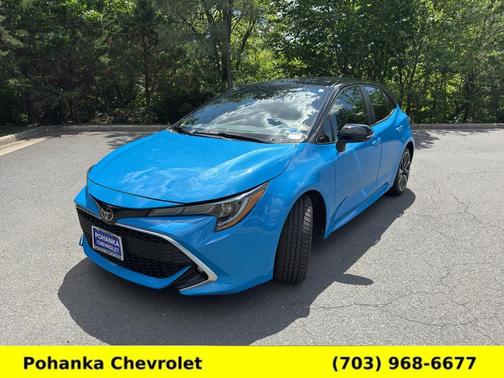 Blue Flame / Midnight Black Metallic 2022 Toyota Corolla Hatchback XSE