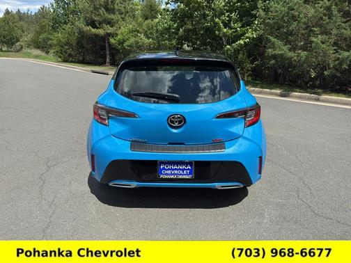 Blue Flame / Midnight Black Metallic 2022 Toyota Corolla Hatchback XSE