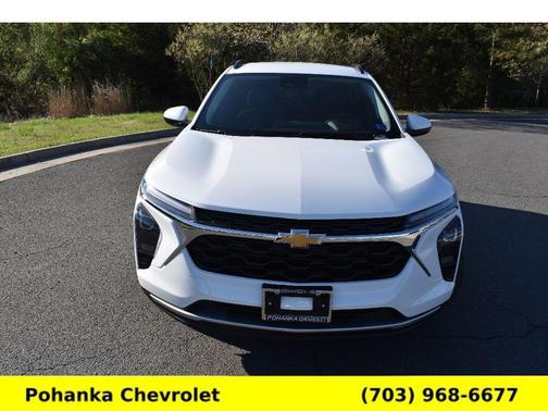 Summit White 2026 Chevrolet Trax LT