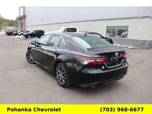 2021 Toyota Camry Hybrid XLE