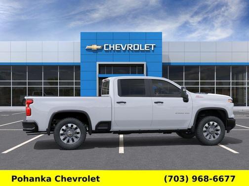 Summit White 2026 Chevrolet Silverado 2500 Custom