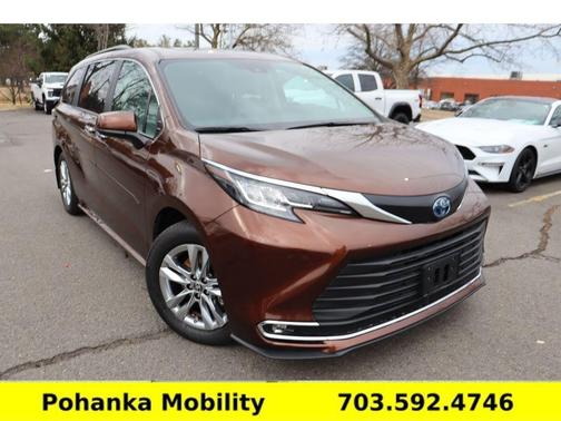 2023 Toyota Sienna XLE