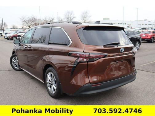 2023 Toyota Sienna XLE