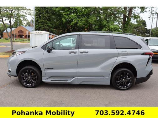 Cement 2025 Toyota Sienna XSE 7 Passenger