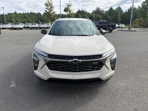 White Sand 2026 Chevrolet Trax 2RS