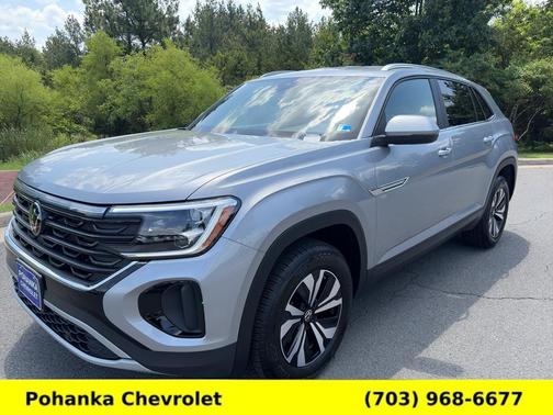 Silver Mist Metallic 2026 Volkswagen Atlas Cross Sport 2.0T SE