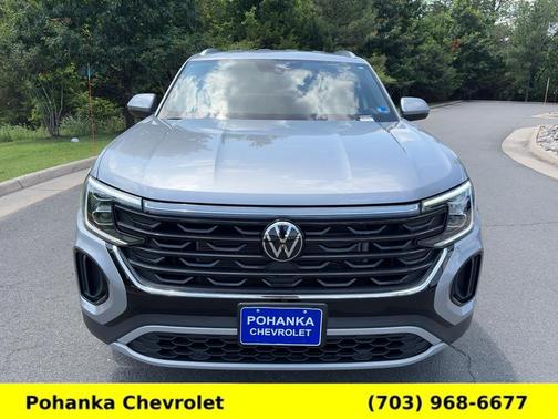Silver Mist Metallic 2026 Volkswagen Atlas Cross Sport 2.0T SE