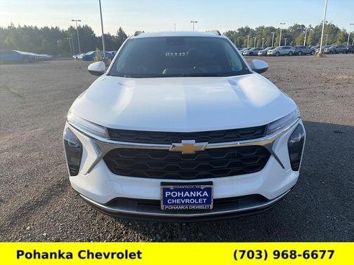 Summit White 2026 Chevrolet Trax LT