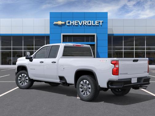 Summit White 2026 Chevrolet Silverado 2500 Custom