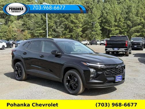 Mosaic Black Metallic 2026 Chevrolet Trax LT