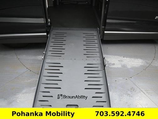 2024 Chrysler Pacifica Touring-L