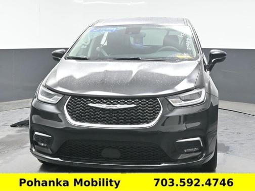 2024 Chrysler Pacifica Touring-L