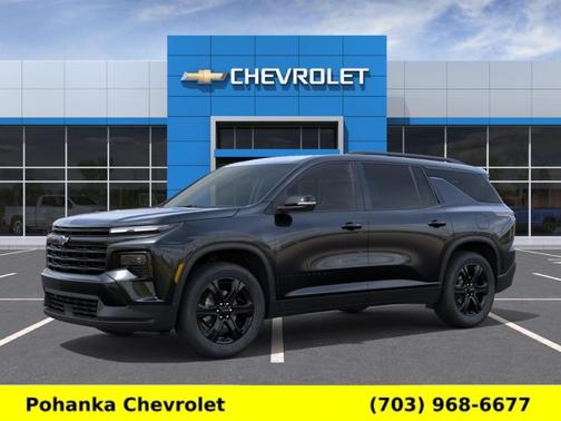 Mosaic Black Metallic 2027 Chevrolet Traverse LT