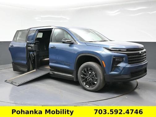 Lakeshore Blue Metallic 2026 Chevrolet Traverse LT