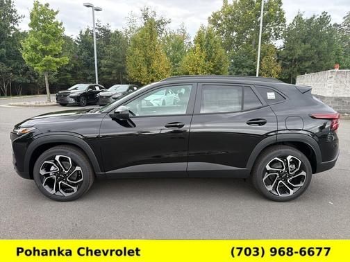 Mosaic Black Metallic 2026 Chevrolet Trax 2RS