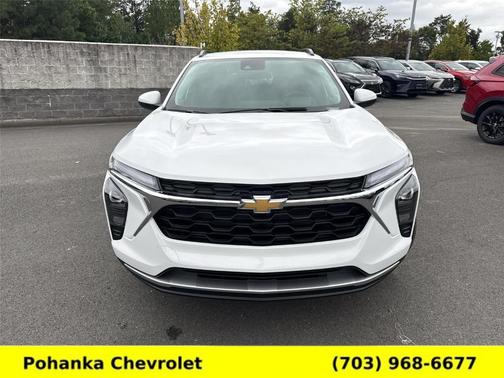 Summit White 2026 Chevrolet Trax LT
