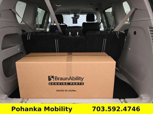 Silver Mist Clearcoat 2024 Chrysler Pacifica Touring-L