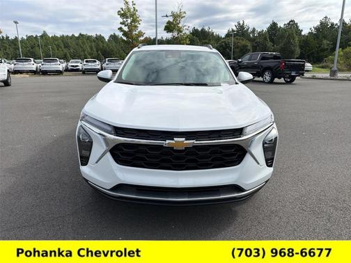 Summit White 2026 Chevrolet Trax LT