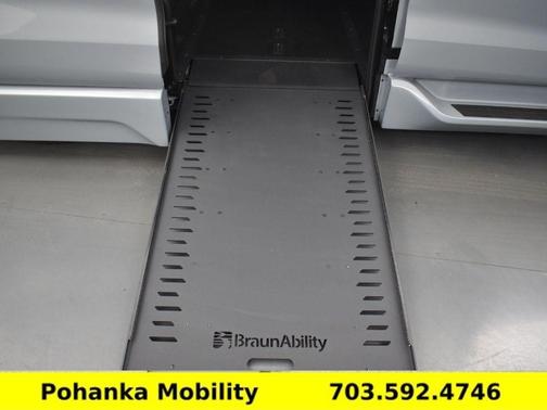 2025 Toyota Sienna XSE 7 Passenger