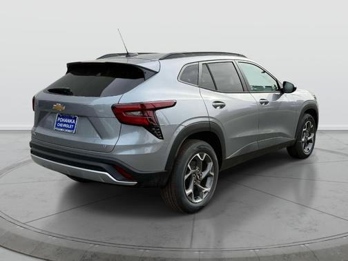 Sterling Gray Metallic 2026 Chevrolet Trax LT
