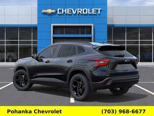 Mosaic Black Metallic 2026 Chevrolet Trax LT
