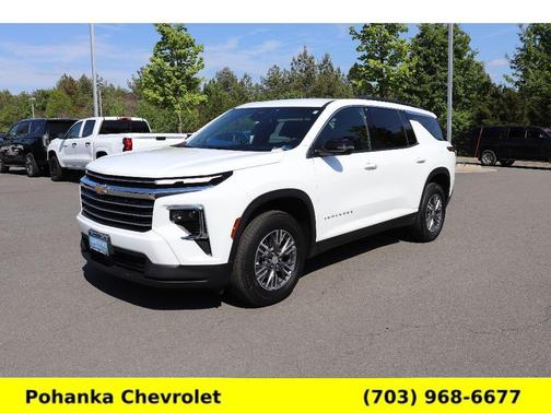 Summit White 2025 Chevrolet Traverse LT