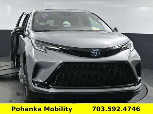 2025 Toyota Sienna XSE 7 Passenger