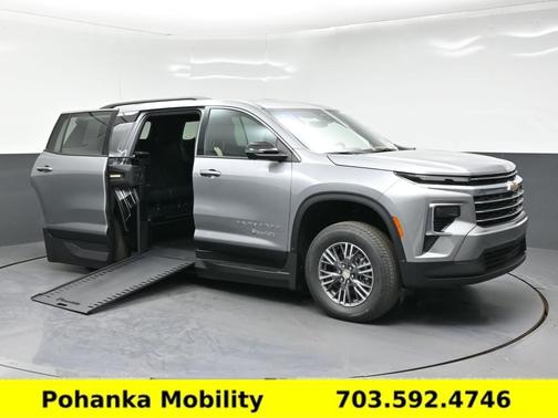 Sterling Gray Metallic 2026 Chevrolet Traverse LT