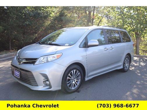 2019 Toyota Sienna XLE