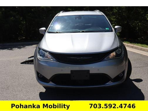2019 Chrysler Pacifica Touring-L