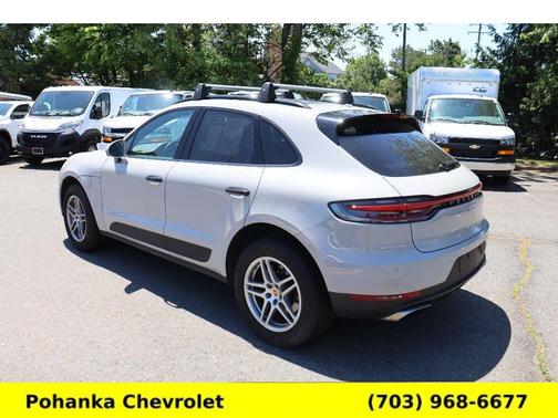Dolomite Silver Metallic 2021 Porsche Macan Base