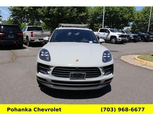 Dolomite Silver Metallic 2021 Porsche Macan Base