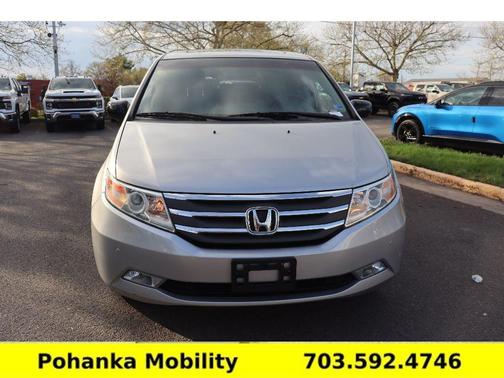 2012 Honda Odyssey TOURING-BRAUNABILITY FOLDOUT SIDE RAMP