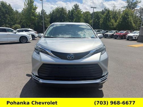 Celestial Silver Metallic 2024 Toyota Sienna XLE