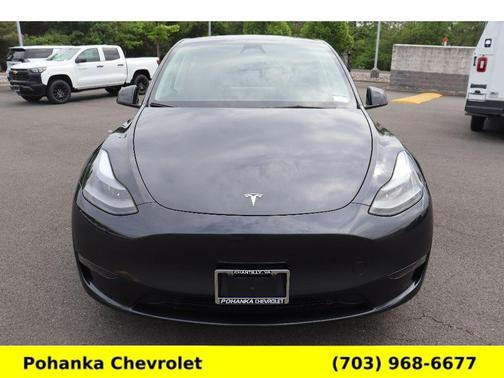 Pearl White Multi 2024 Tesla Model Y Long Range