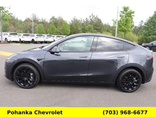 Pearl White Multi 2024 Tesla Model Y Long Range