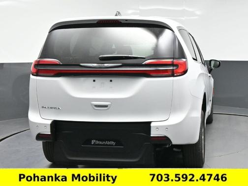 Bright White Clearcoat 2024 Chrysler Pacifica Touring-L
