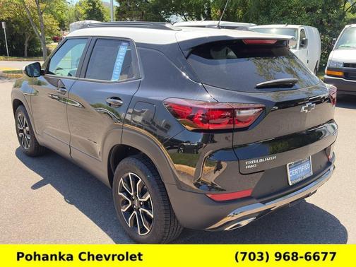 Mosaic Black Metallic 2025 Chevrolet Trailblazer ACTIV