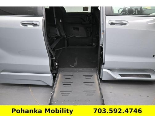 Cement 2026 Toyota Sienna XSE 7 Passenger