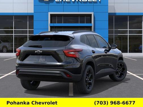Mosaic Black Metallic 2026 Chevrolet Trax LT