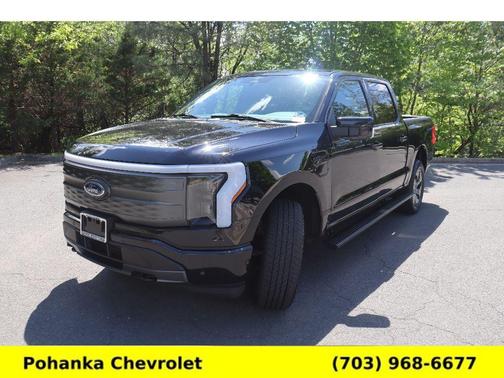 Agate Black Metallic 2023 Ford F-150 Lightning LARIAT