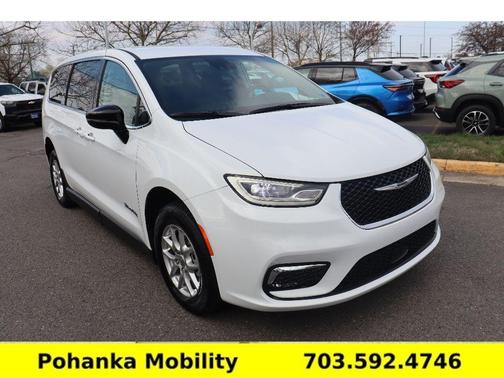 Bright White Clearcoat 2024 Chrysler Pacifica Touring-L