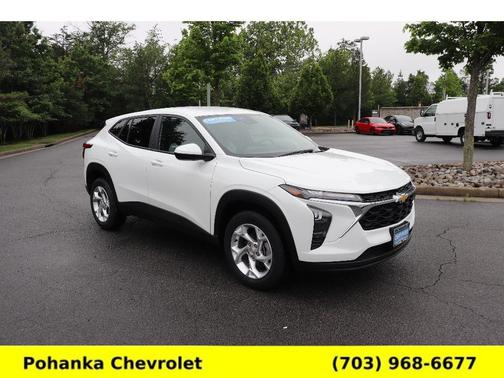 Summit White 2024 Chevrolet Trax LS