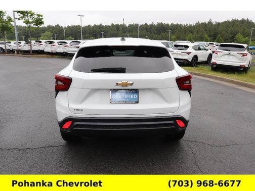 Summit White 2024 Chevrolet Trax LS