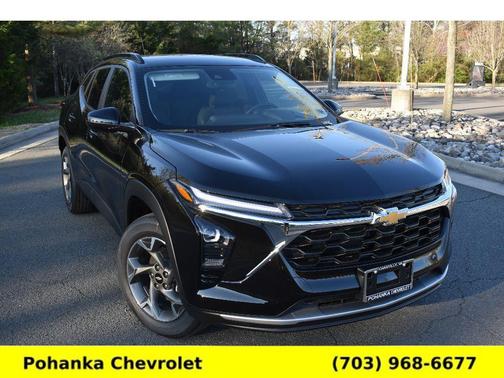 Mosaic Black Metallic 2026 Chevrolet Trax LT