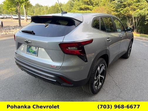 Sterling Gray Metallic 2026 Chevrolet Trax 1RS